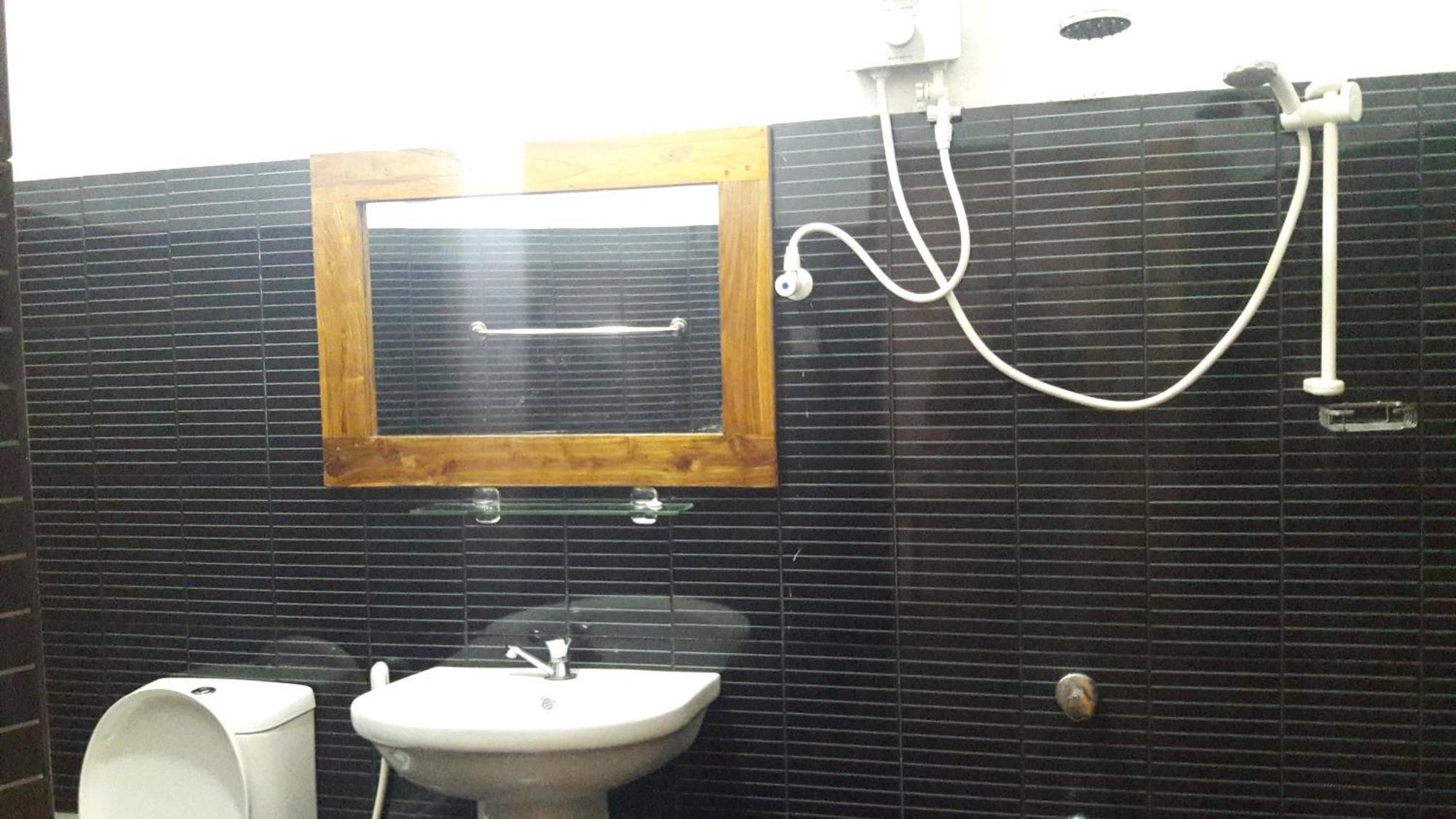 River Side & Swimming Pool Bed & Breakfast Udawalawe Luaran gambar