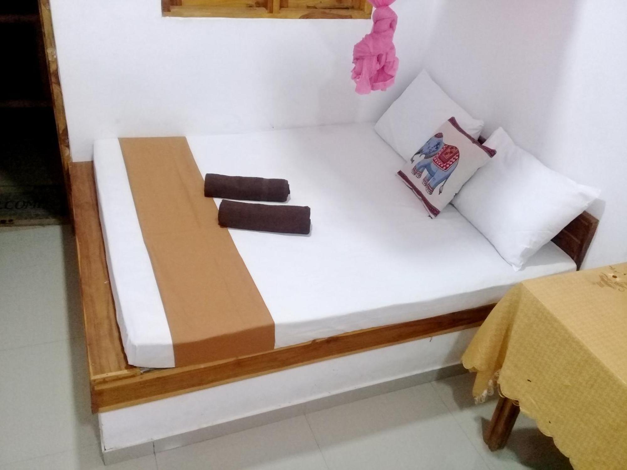 River Side & Swimming Pool Bed & Breakfast Udawalawe Luaran gambar